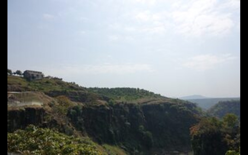 Supreme Court Halts Aravalli Mining Ban, Orders Fresh Expert Review