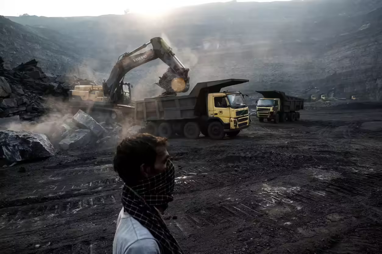 Coal India Opens E-Auction to Neighbouring Nations