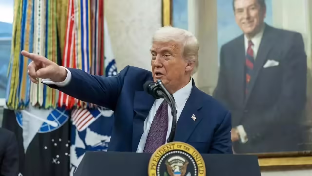 Trump Threatens New Tariffs on India Over Oil